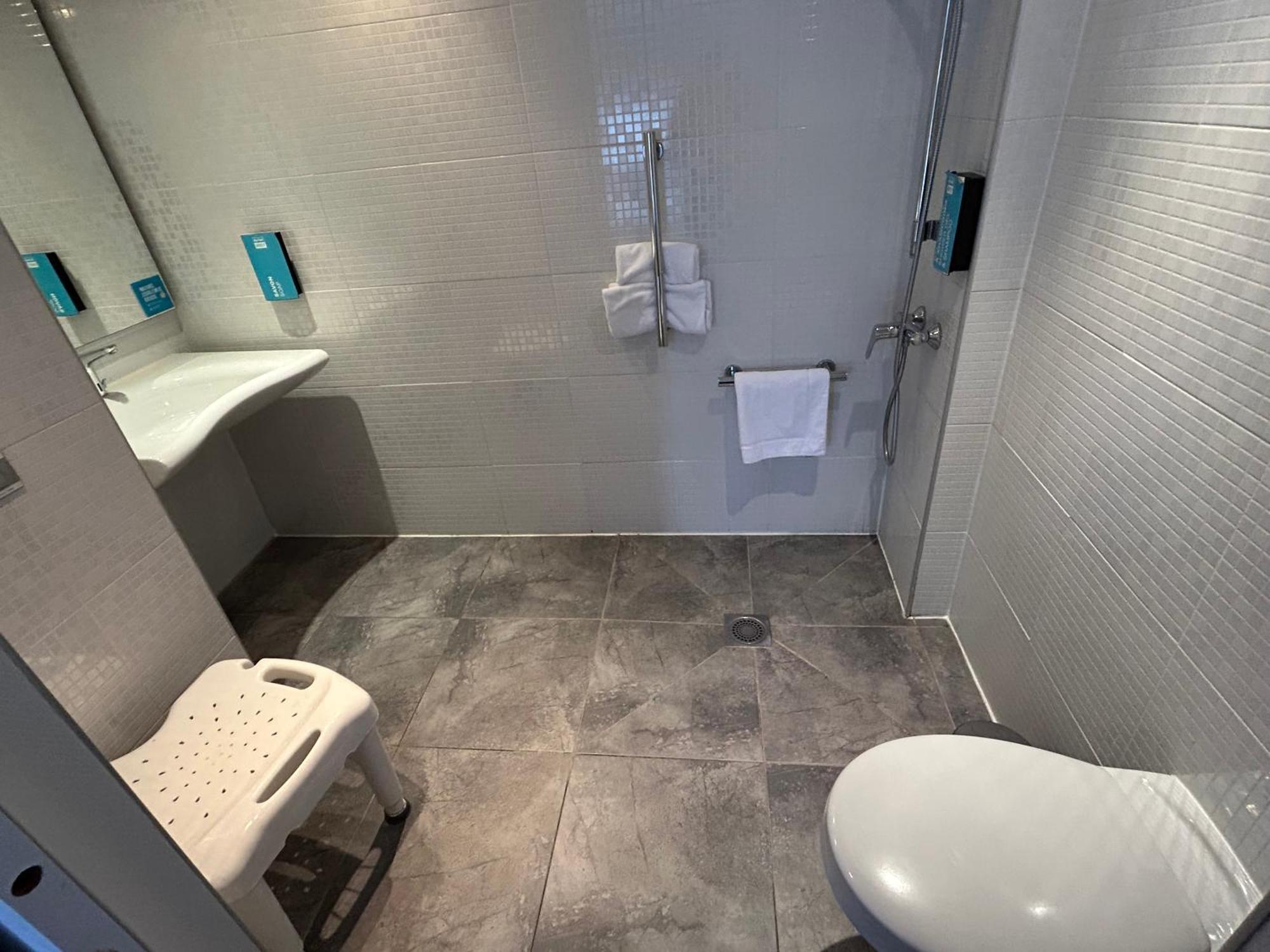 Kyriad Direct Metz Nord - Hotel 2*