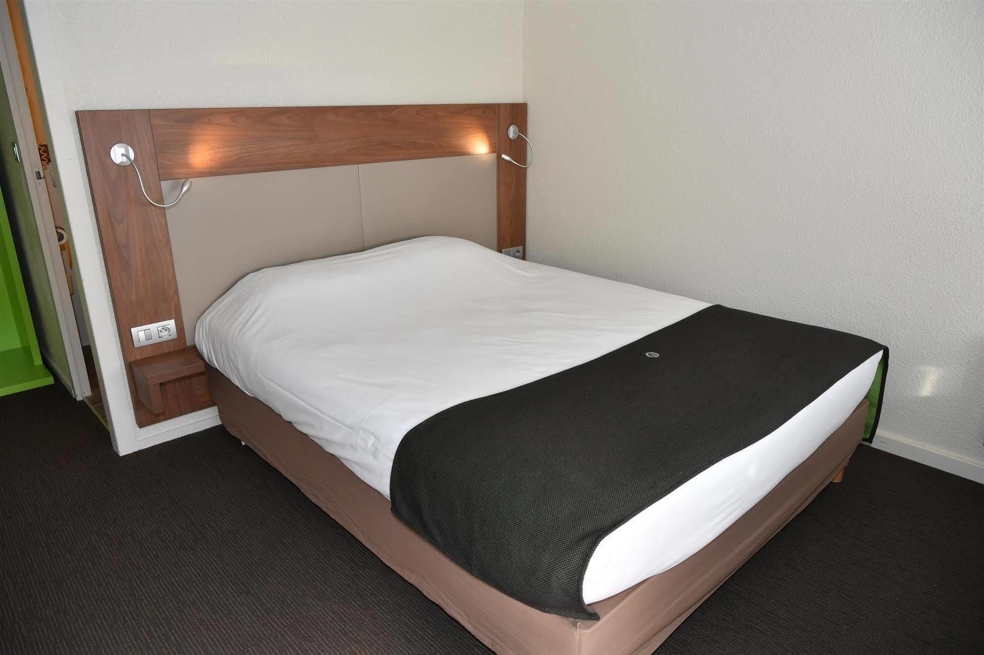 Hotel Kyriad Direct Metz Nord - 2*